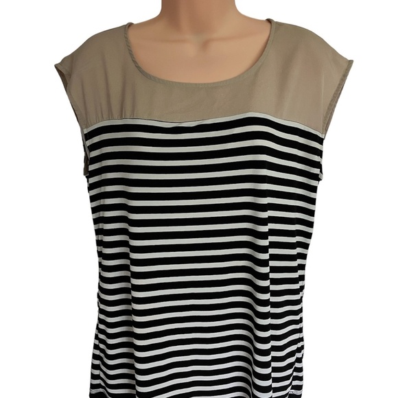 Calvin Klein Top - Picture 2 of 9